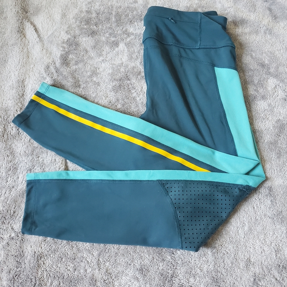 Avia Side Stripe Leggings With ZIP pocket And Mesh Under Knee SIZE LARGE